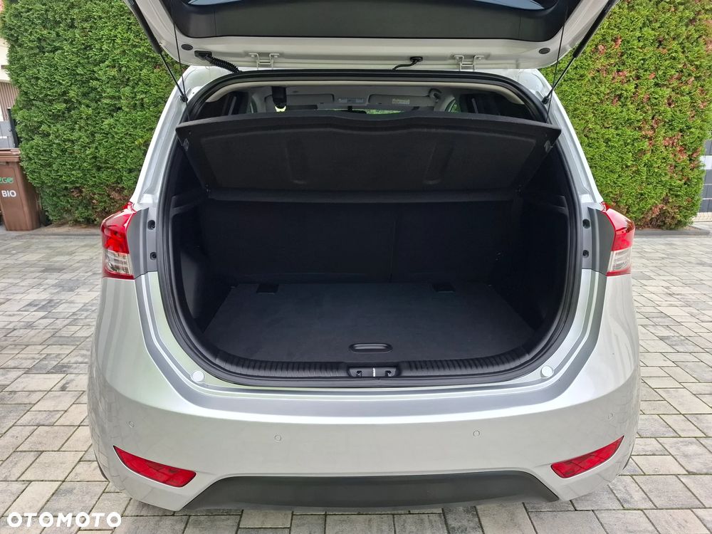Hyundai ix20 - 21