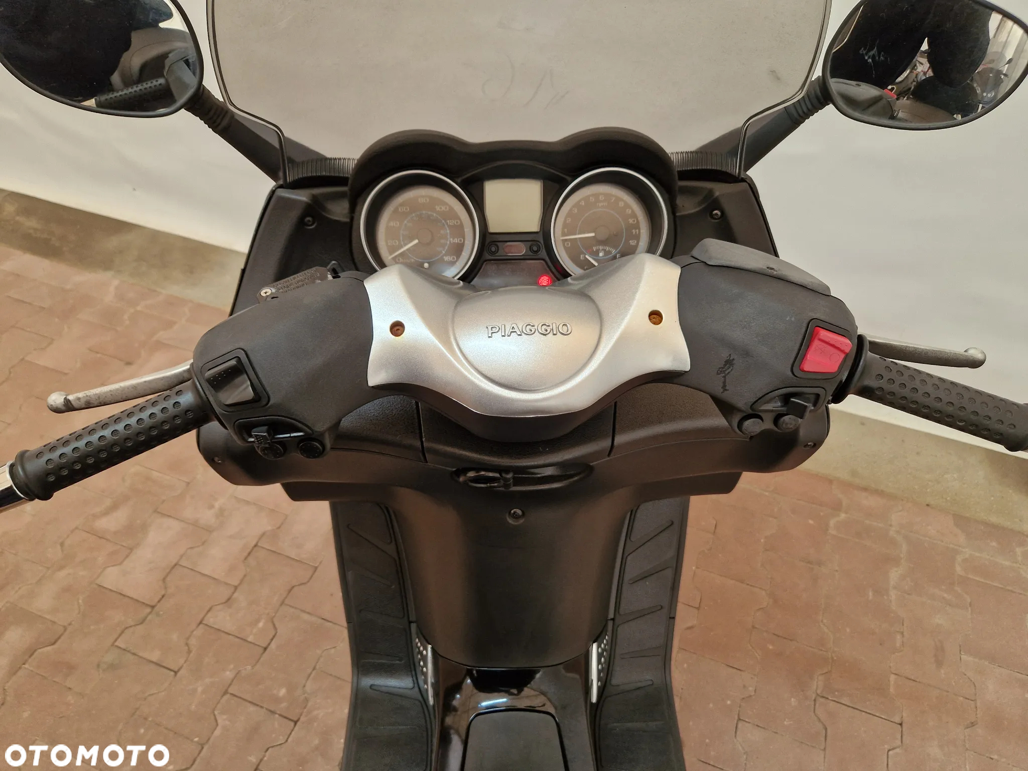 Piaggio Xevo - 32