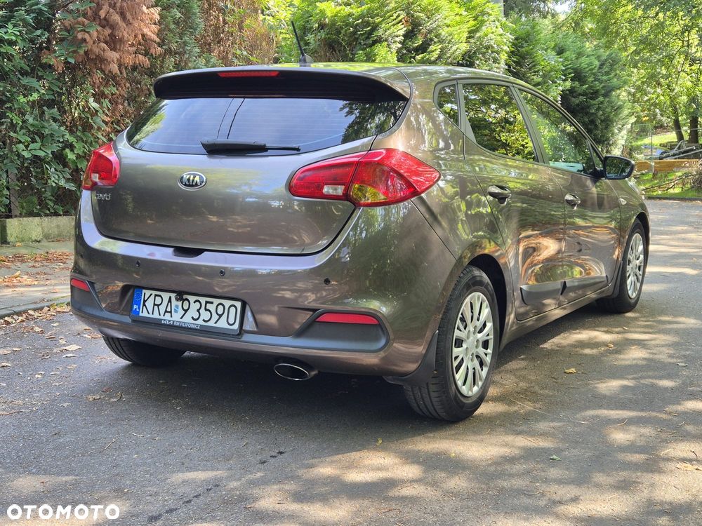 Kia Ceed 1.6 GDI M - 10