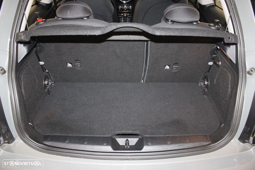 MINI 3 Portas One - 32