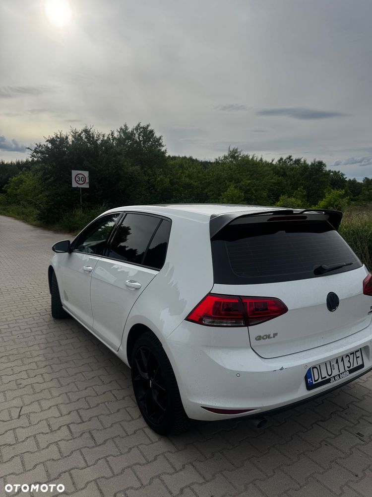 Volkswagen Golf - 3