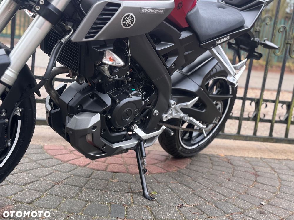 Yamaha MT - 17