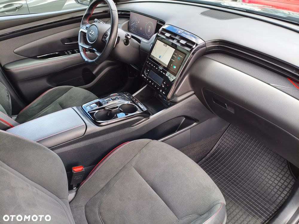 Hyundai Tucson 1.6 T-GDi HEV Executive N Line 2WD - 17