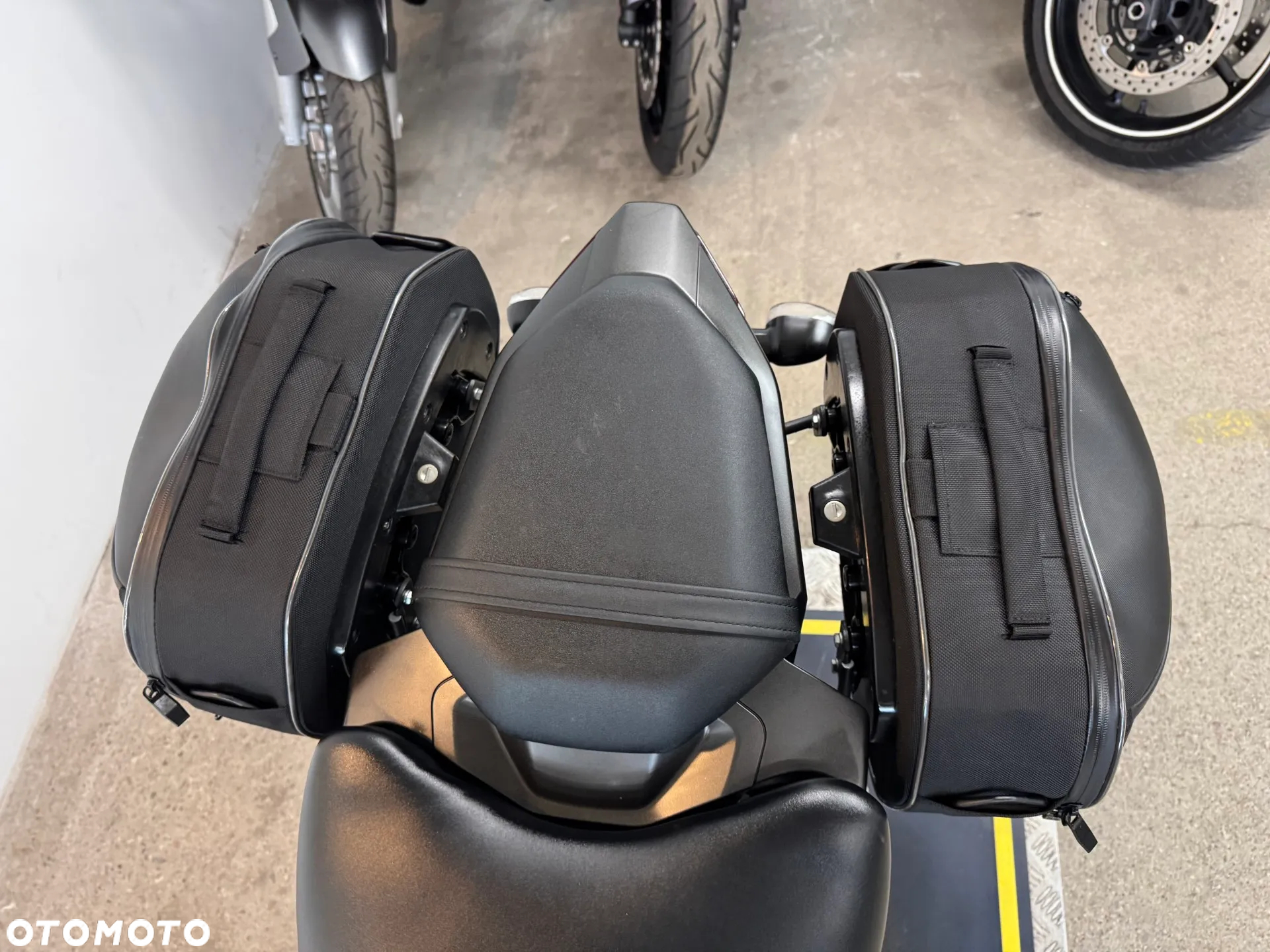 Yamaha MT - 24