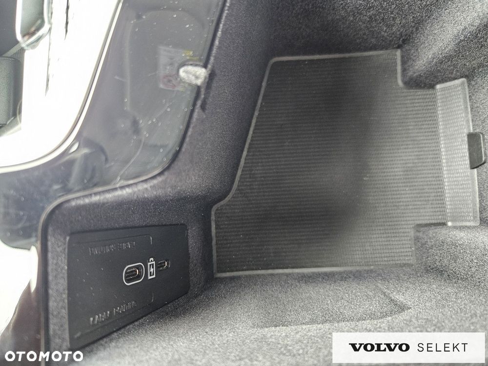 Volvo XC 90 - 22