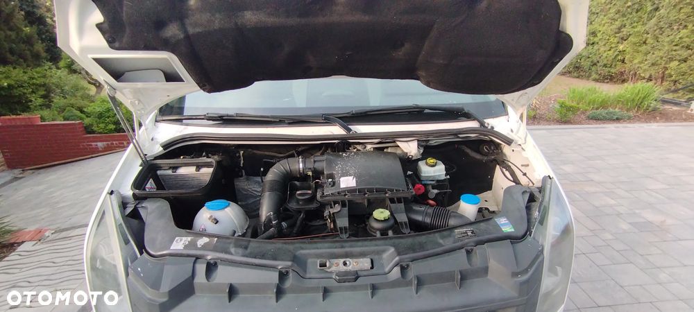 Volkswagen Crafter - 11