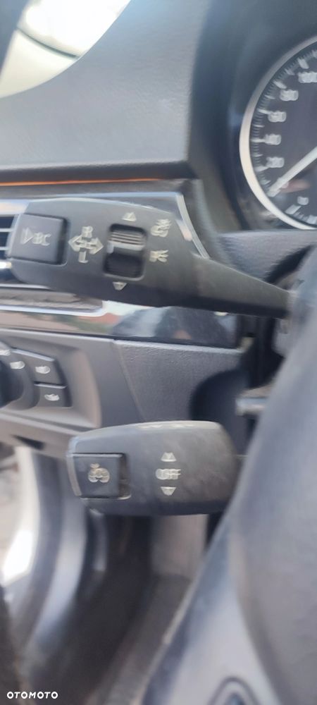BMW Seria 3 318i - 27