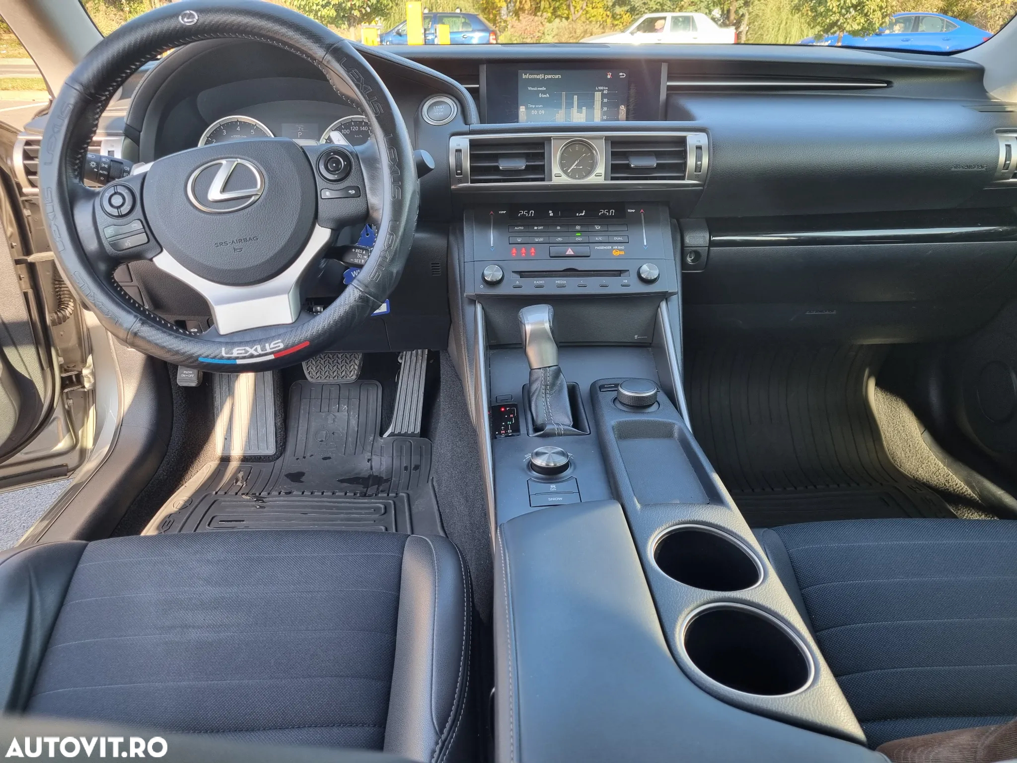 Lexus Seria IS 250 2.5 V6 Aut Executive - 8