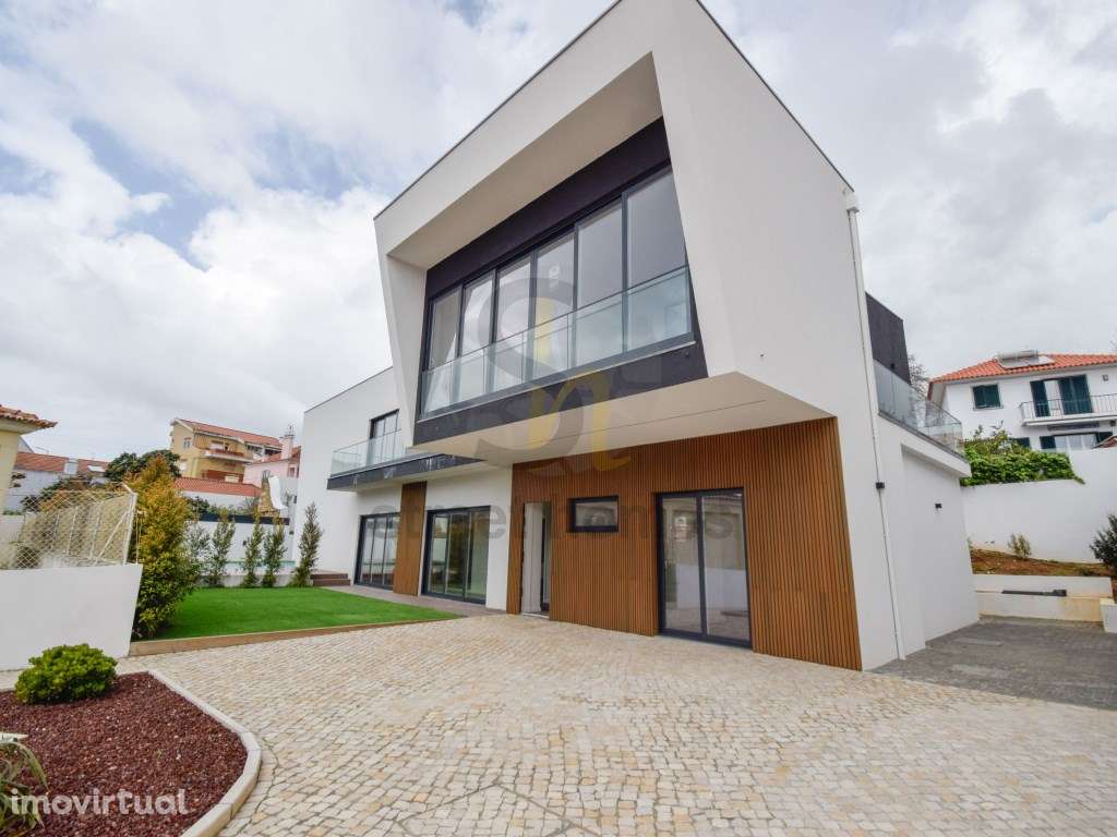 Moradia Nova V4 no Centro da Parede - Grande imagem: 4/48