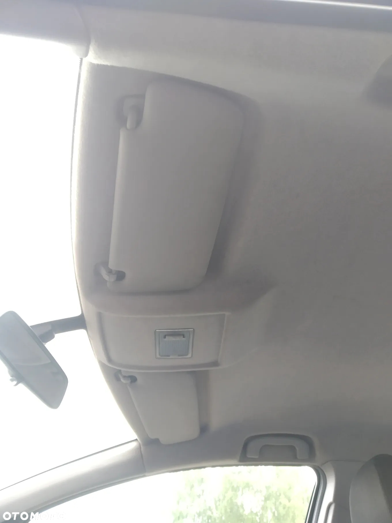 OPEL CORSA D 06 - 11 1.2 Z12XEP LAMPA PRZÓD LEWA PRAWA - 25