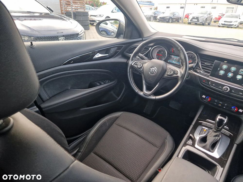 Opel Insignia - 27
