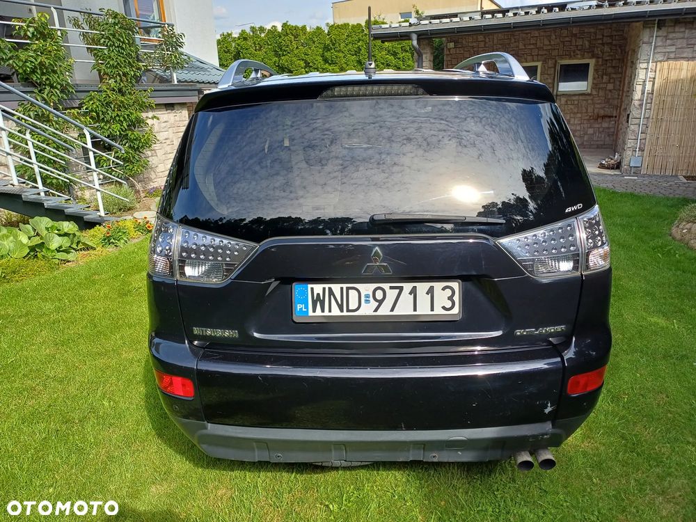 Mitsubishi Outlander 2.0 DID Intense + - 8