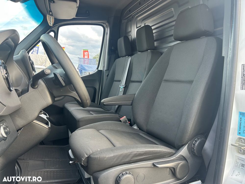 Mercedes-Benz Sprinter FRIGORIFIC AUTOMAT 2 COMPARTIMENTE - 26