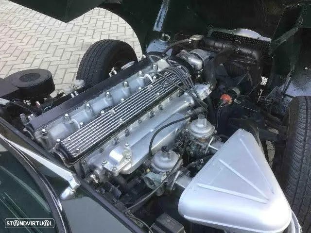 Jaguar E-Type - 3