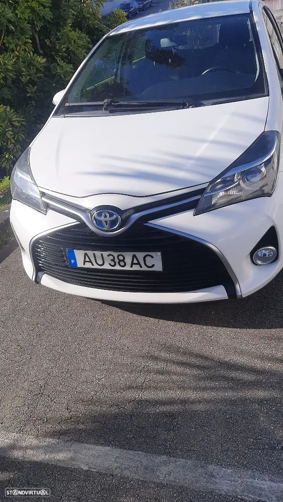 Toyota Yaris 1.5 HSD Comfort - 2