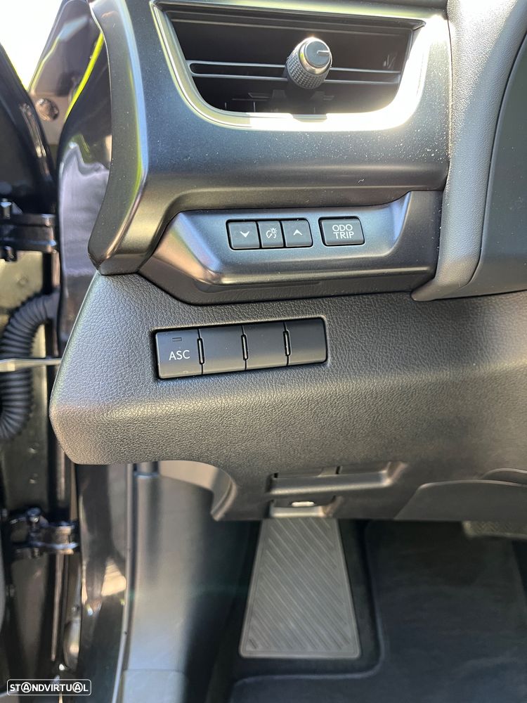 Lexus UX 300e Executive Line - 16