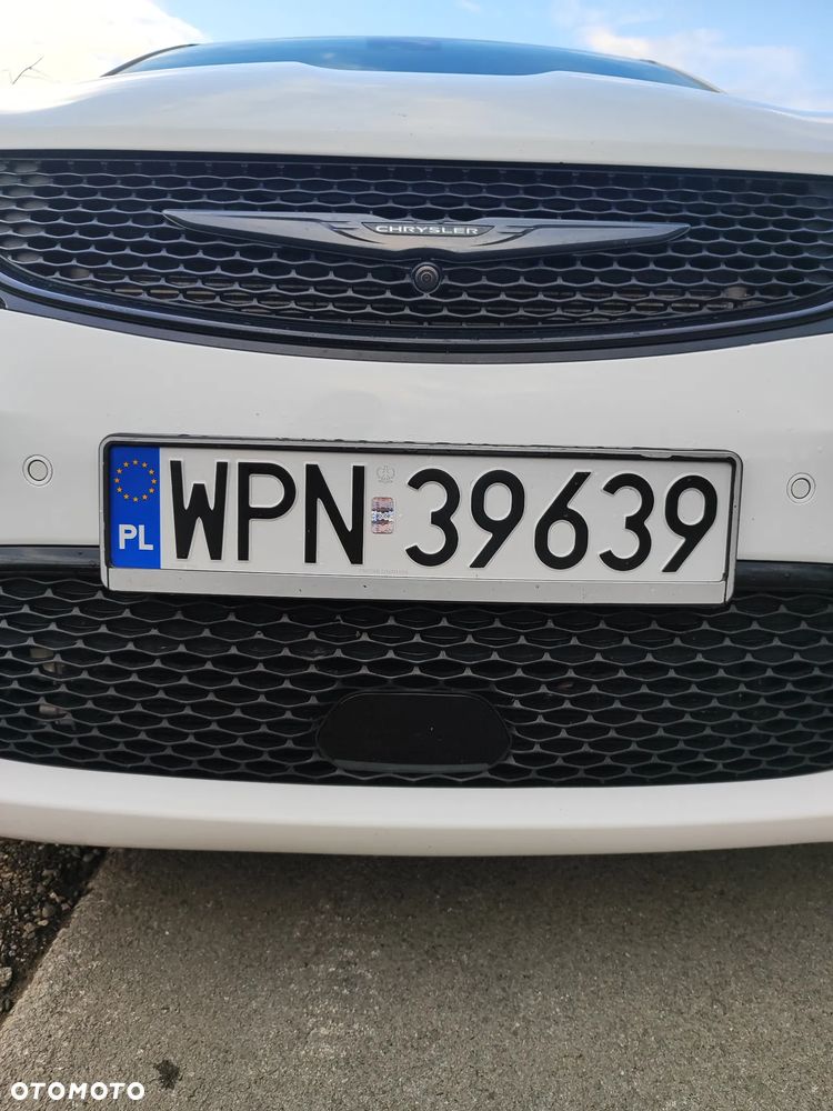Chrysler Pacifica - 34