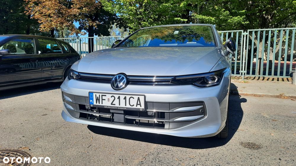 Volkswagen Golf - 6