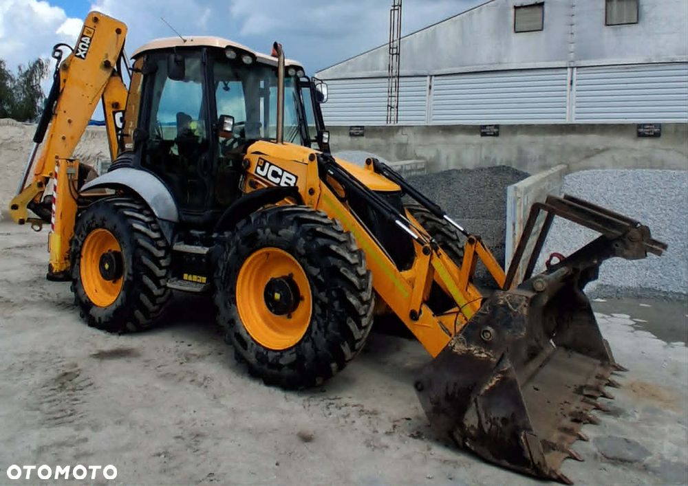 JCB - 3