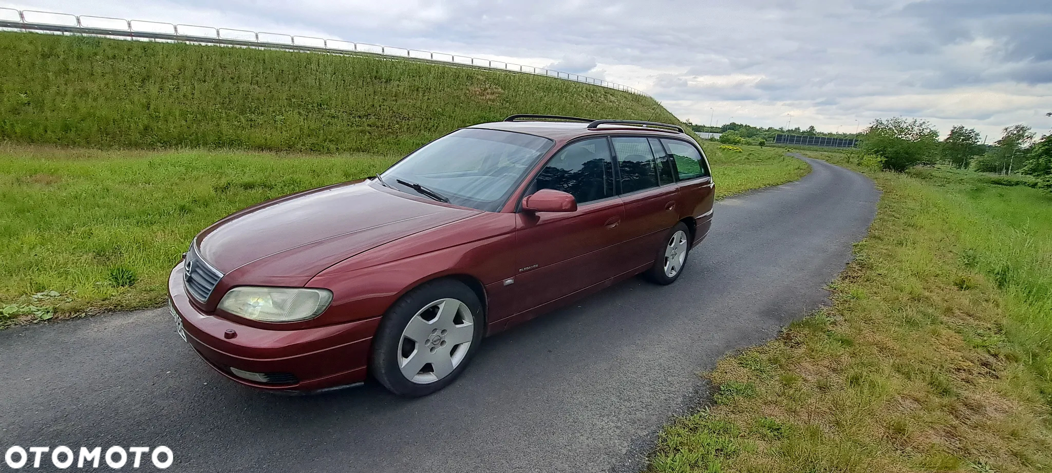 Opel Omega 2.6 Elegance - 10