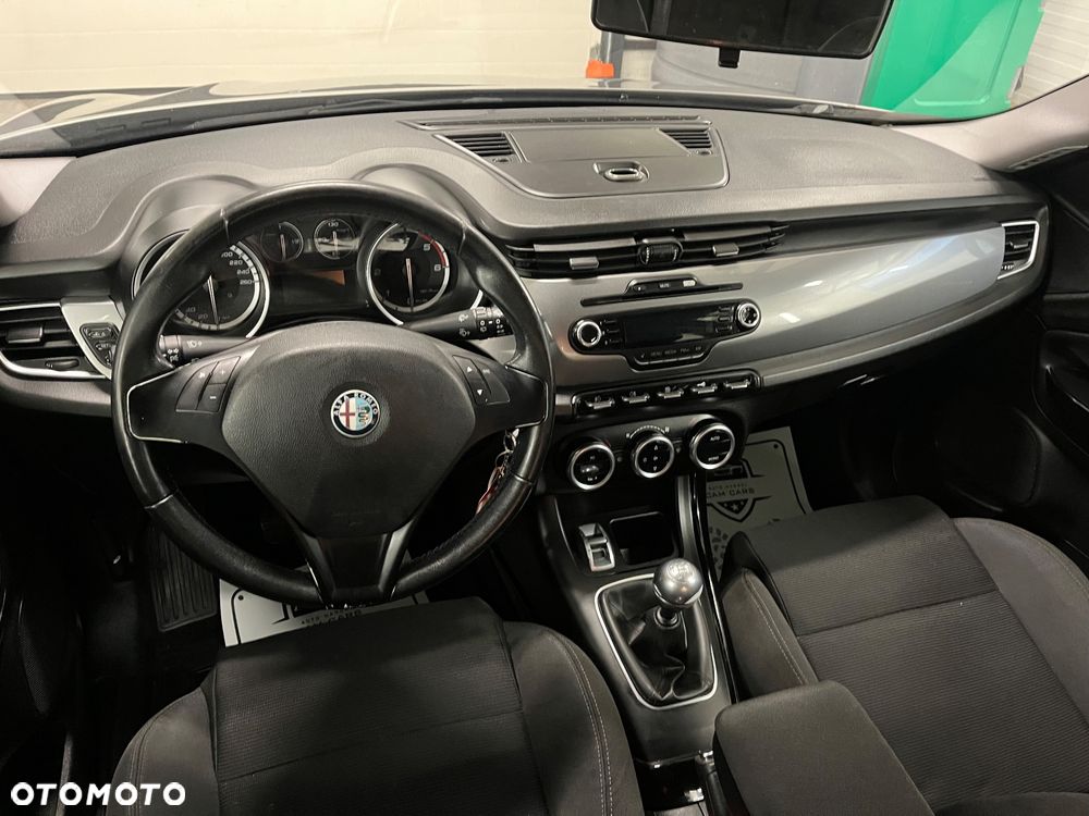 Alfa Romeo Giulietta - 12