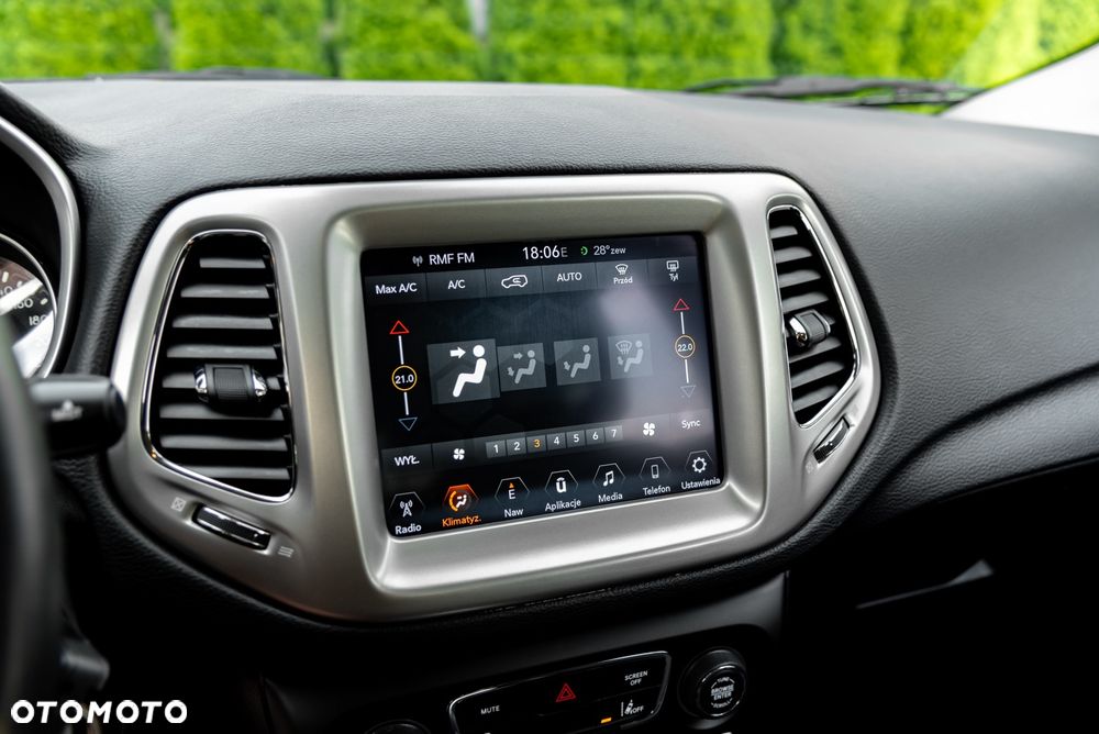 Jeep Compass 2.0 MultiJet Active Drive Automatik Longitude - 31