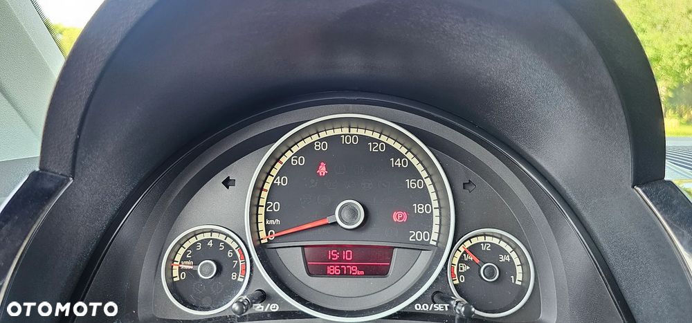 Volkswagen up! - 17