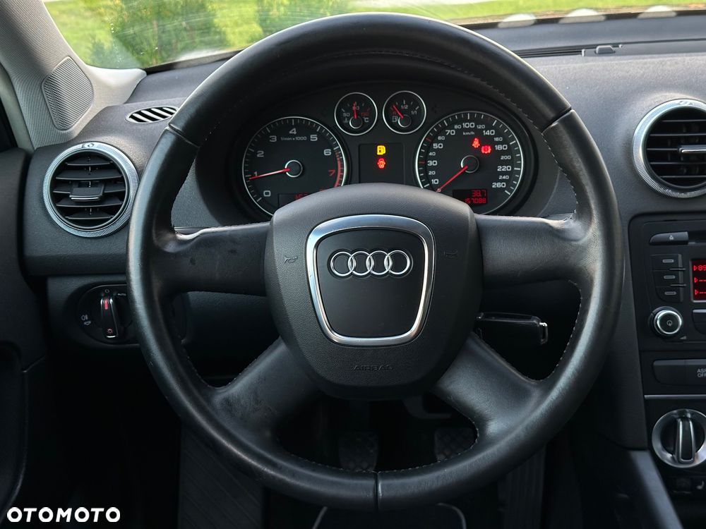 Audi A3 Sportback 1.6 Ambition - 20