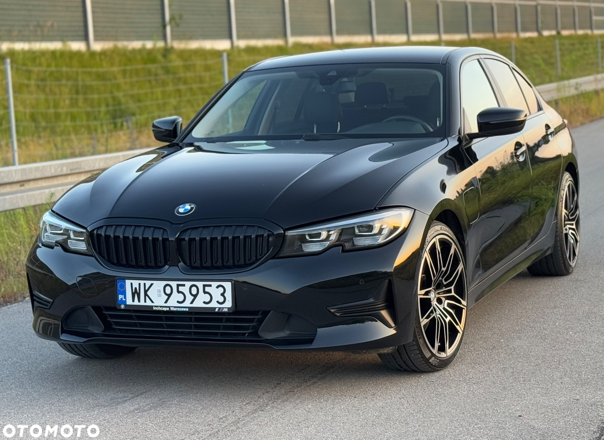 BMW Seria 3 330e Sport - 12