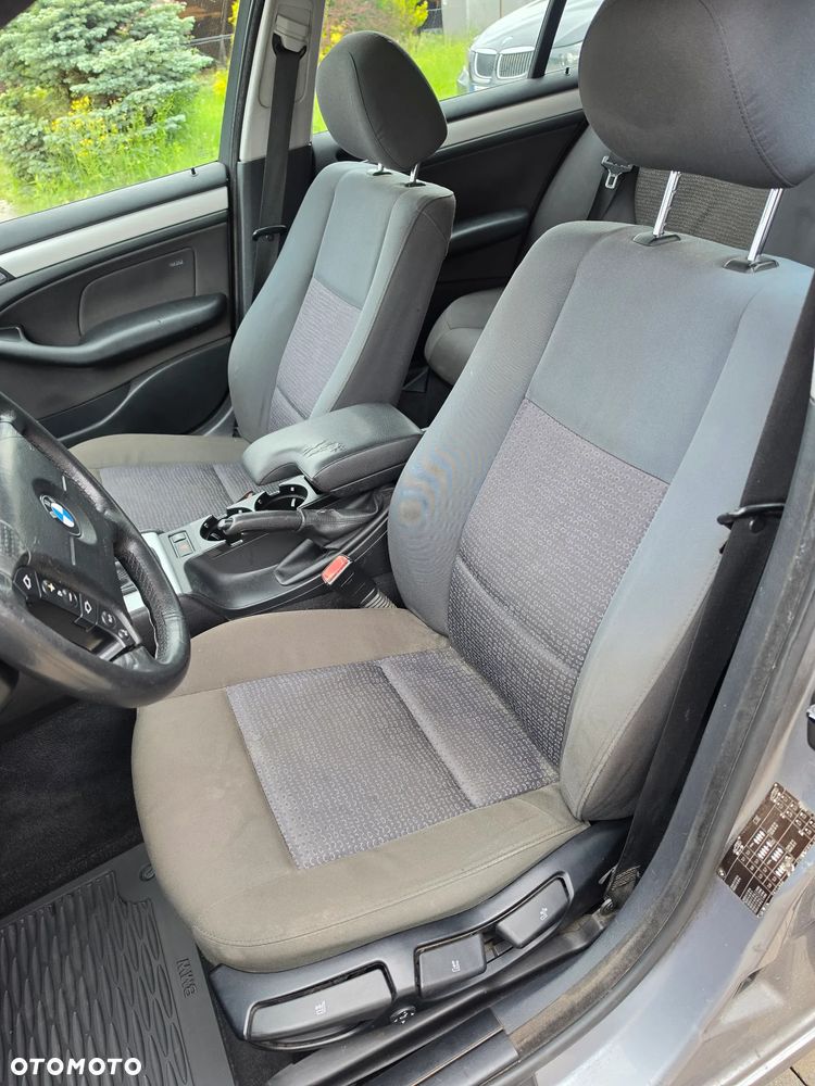 BMW Seria 3 320d Edition Exclusive - 10