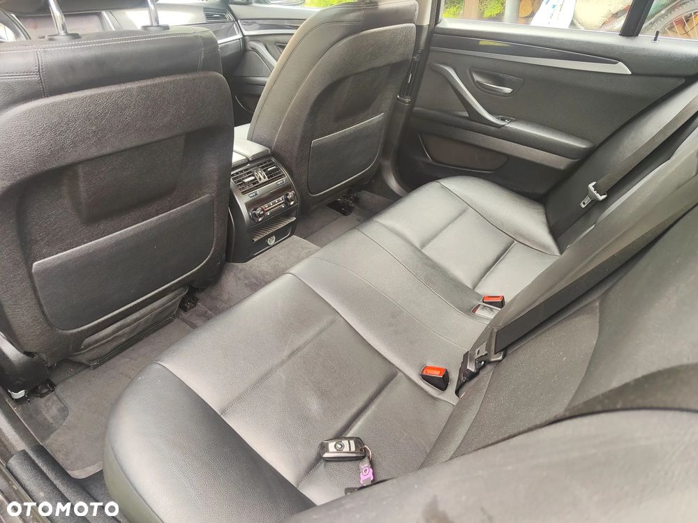 BMW Seria 5 530d xDrive Modern Line - 5