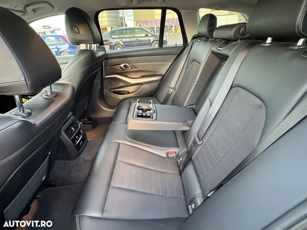 BMW Seria 3 318d AT MHEV - 10