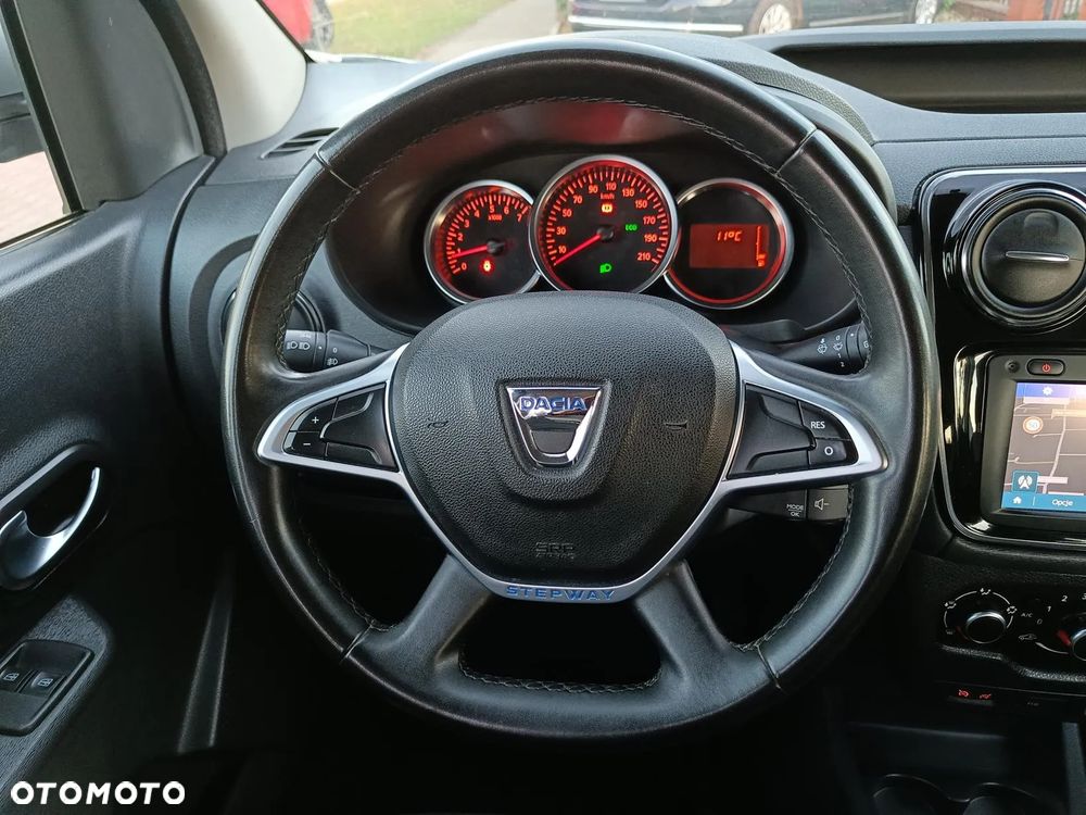 Dacia Dokker 1.6 SCe Stepway - 32