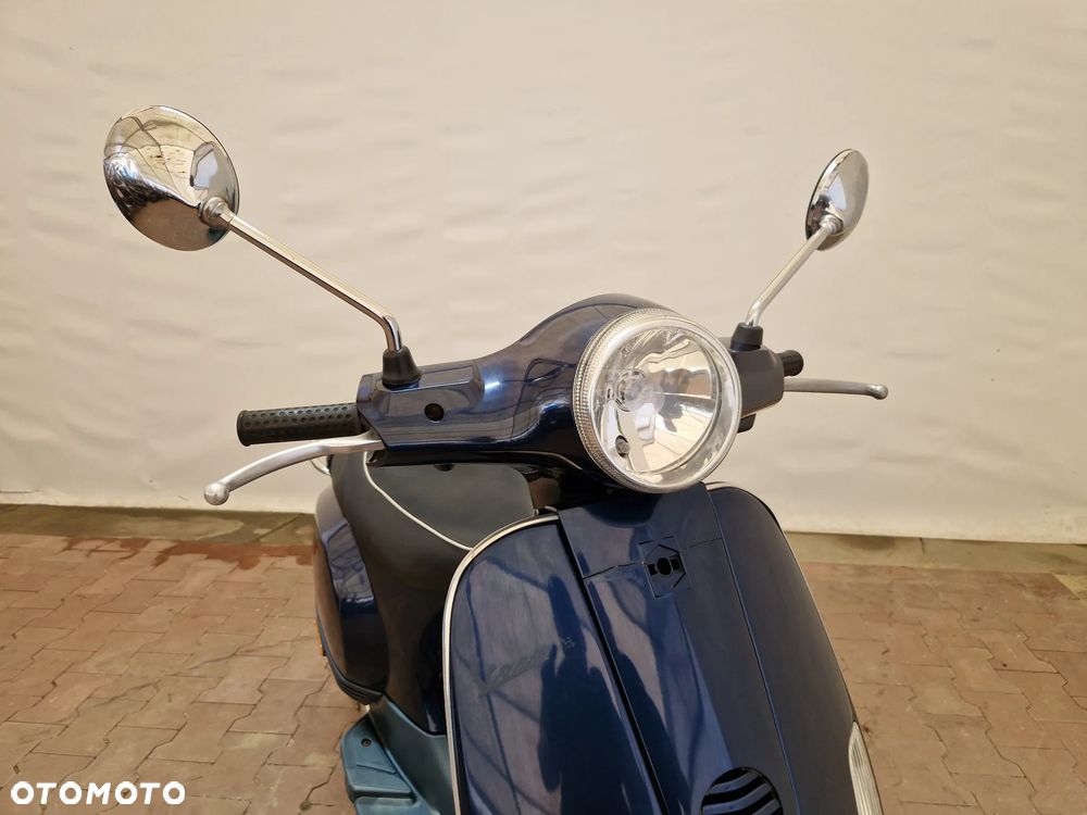 Piaggio Vespa - 12