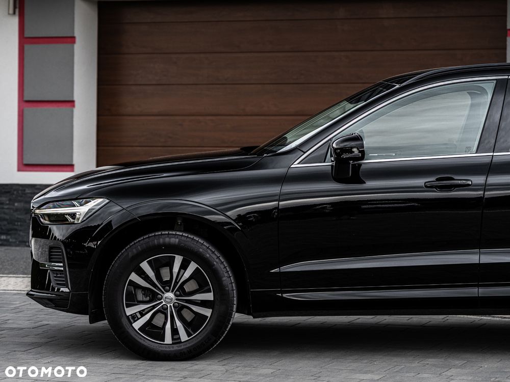 Volvo XC 60 B4 D AWD Geartronic Momentum Pro - 10