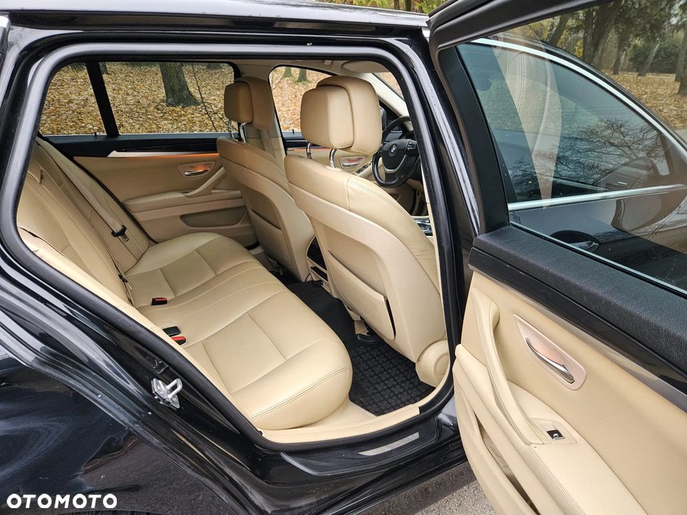 BMW Seria 5 - 24