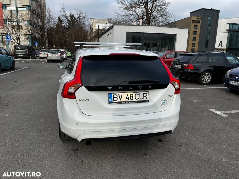 Volvo V60 D2 Geartronic Momentum - 3