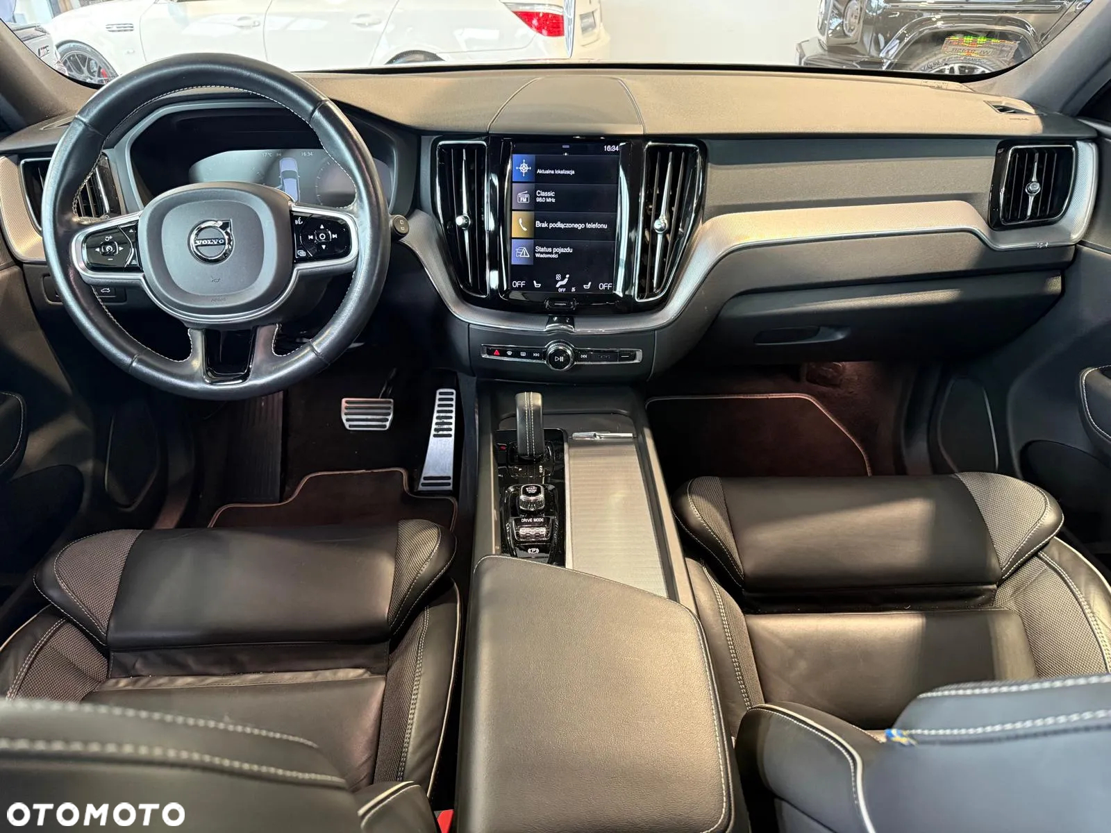 Volvo XC 60 B5 B AWD Momentum Pro - 10