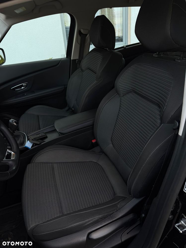 Renault Grand Scenic - 23