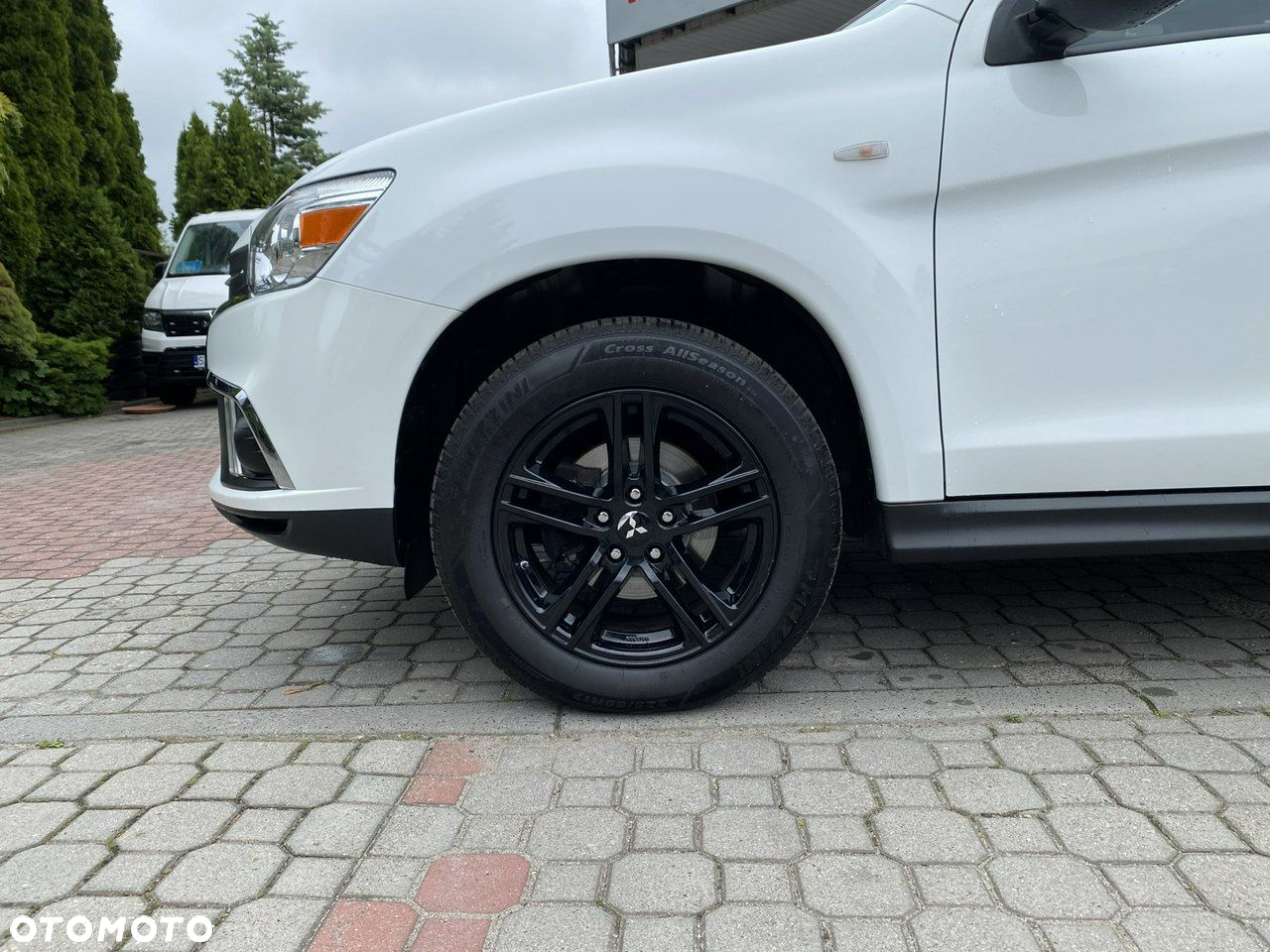 Mitsubishi ASX - 10