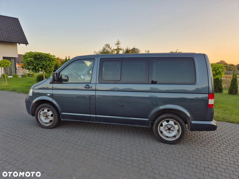 Volkswagen Caravelle L1 - 25