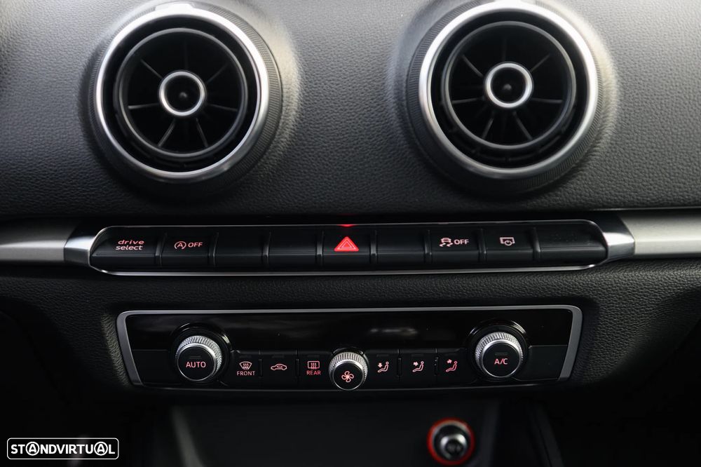 Audi A3 Sportback 1.6 TDI S-line - 33