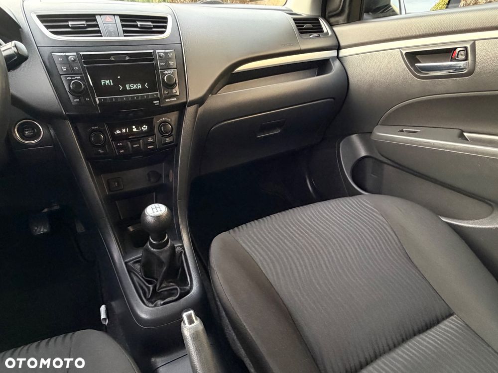 Suzuki Swift 1.2 Premium - 29