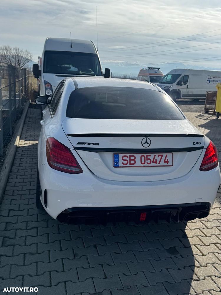 Mercedes-Benz C 400 4MATIC 7G-TRONIC Edition 1 - 4