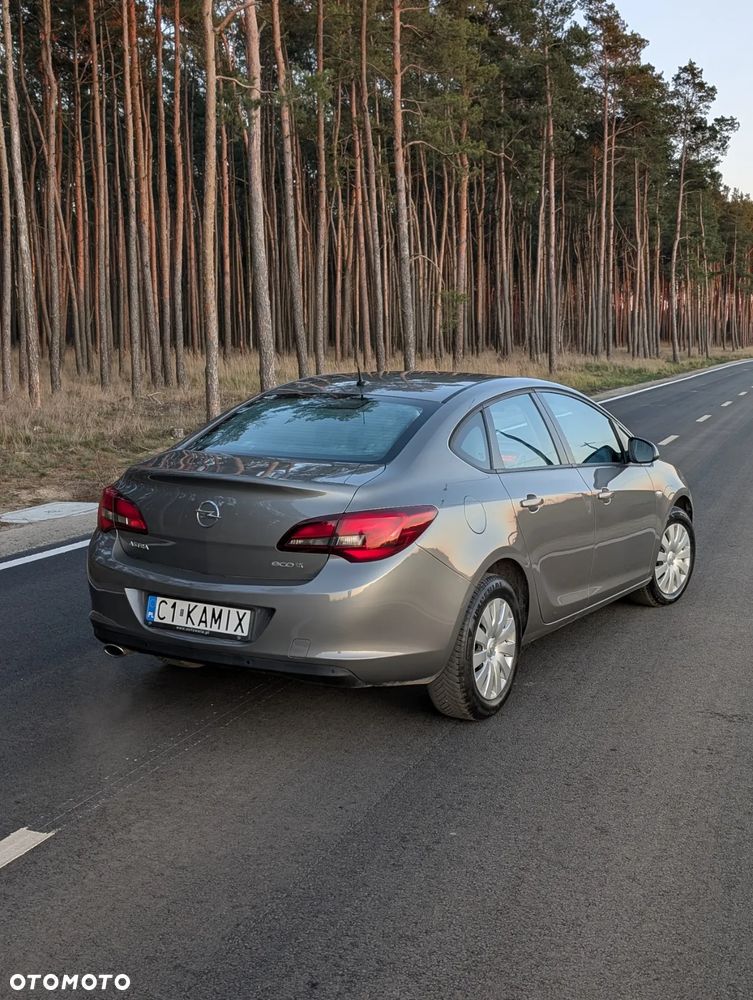 Opel Astra 1.4 T Enjoy EU6 - 3