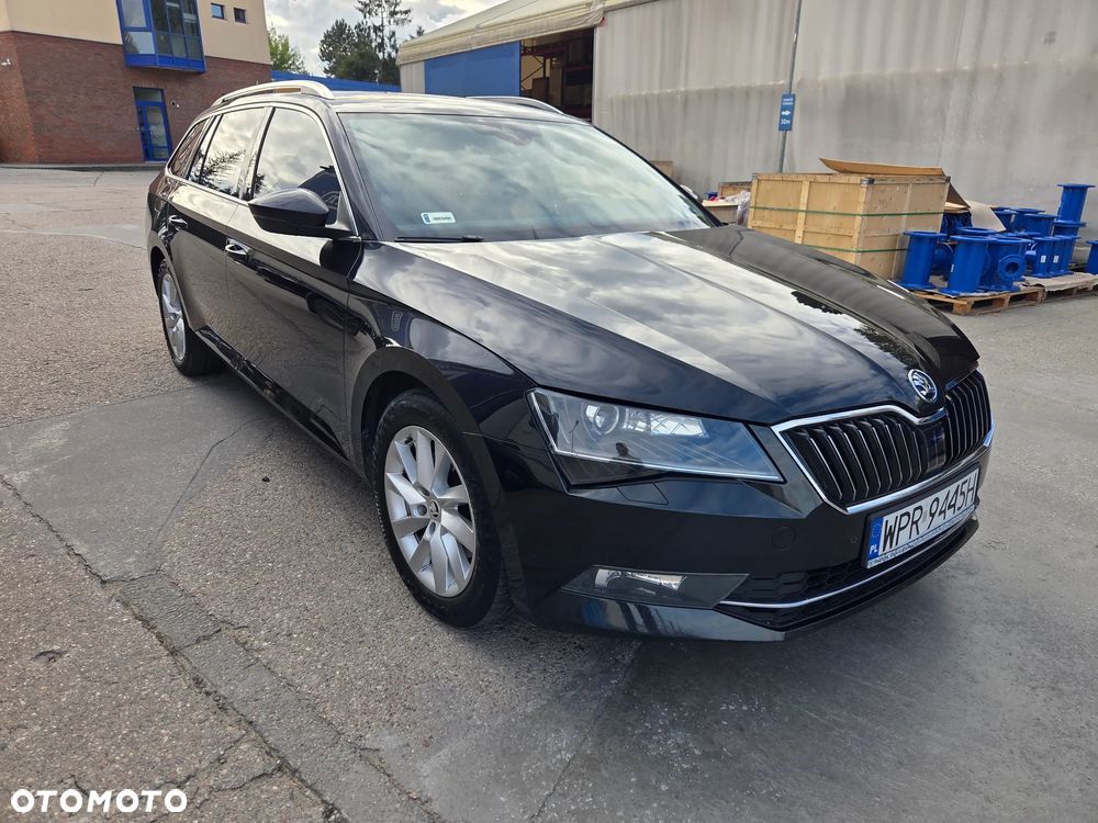 Skoda Superb 2.0 TDI 4x4 Style DSG - 3