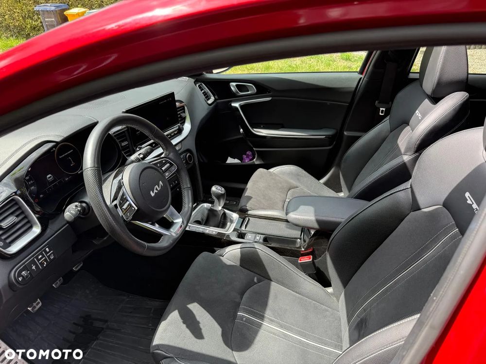 Kia ProCeed 1.5 T-GDI GT Line - 4