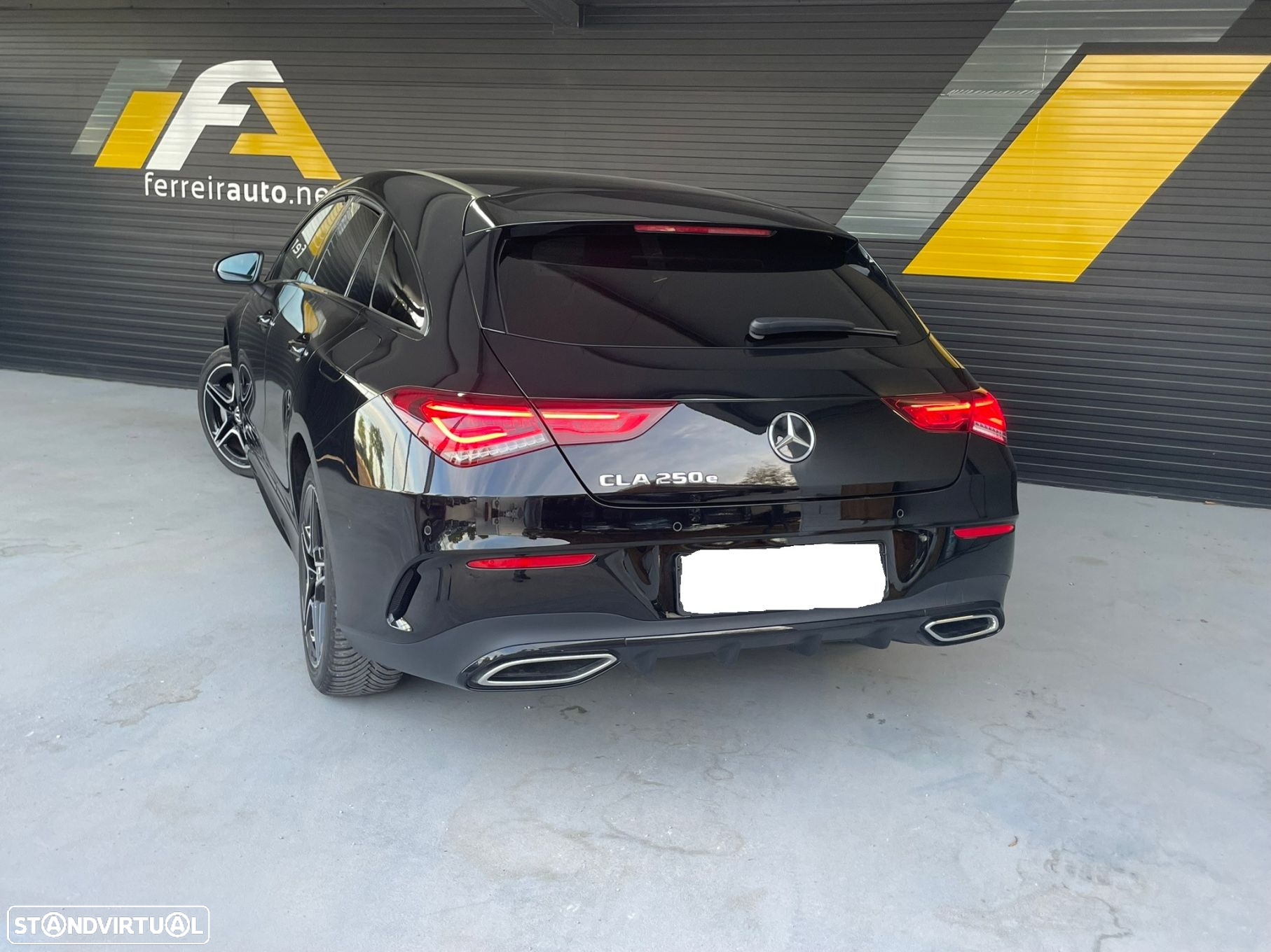 Mercedes-Benz CLA 250 e Shooting Brake AMG Line - 5