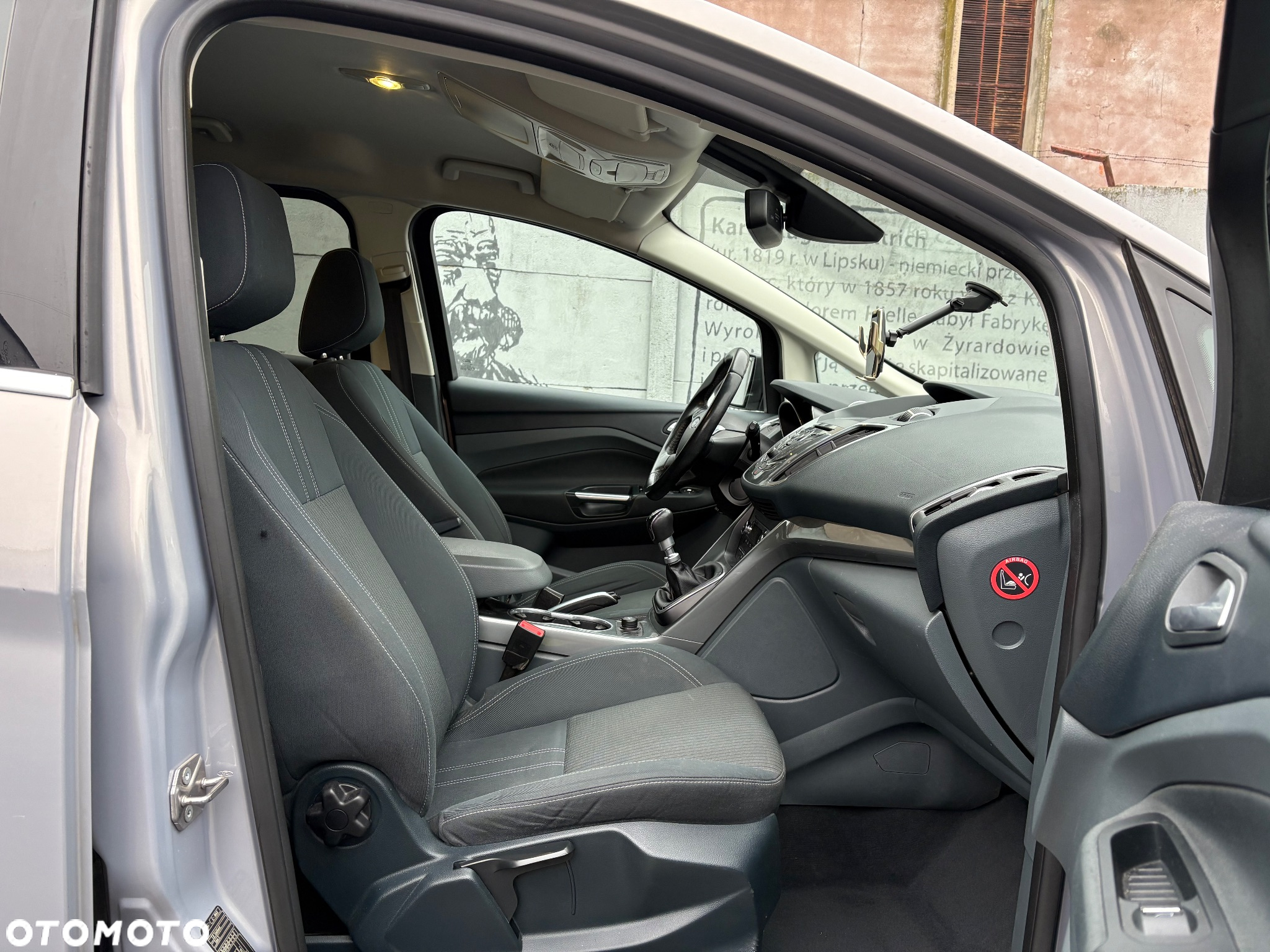 Ford Grand C-MAX - 11