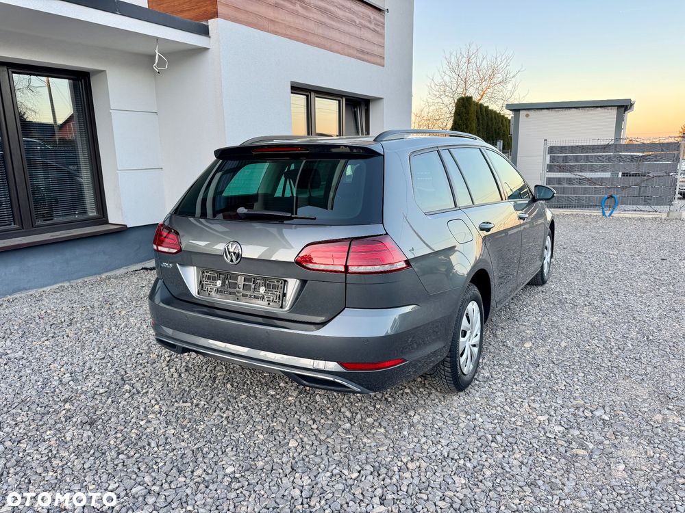 Volkswagen Golf - 4
